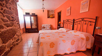 Casa Torre Vella Country house